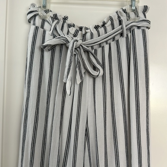 Hollister Blue & White Striped Wide-Leg Crepe Pants S - Picture 2 of 9